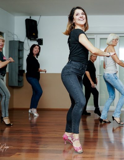 Léa Guerrero Lady Styling Bachata Mambocha